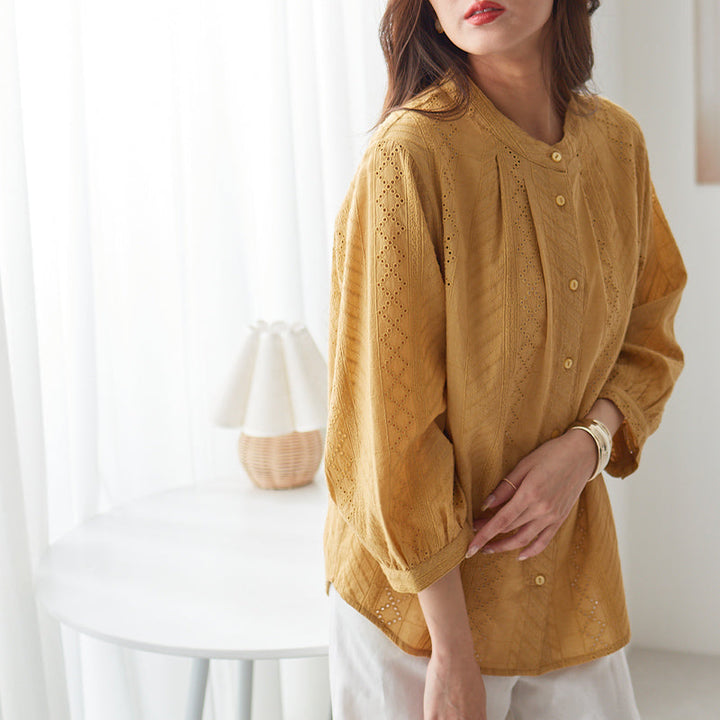<span>【クーポンで3299円！】</span>【シャツ/ブラウス】『レーシー刺繍で気分あがる』ストライプ刺しゅうブラウス