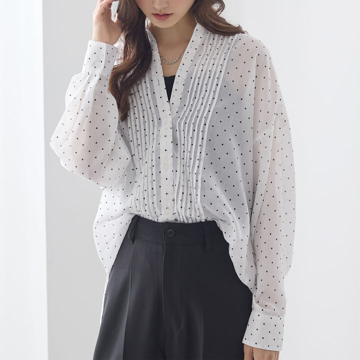 <span>【クーポンで3999円！】</span>【シャツ/ブラウス】『透け感ドットの大人シャツ』ドット柄ピンタックブラウス
