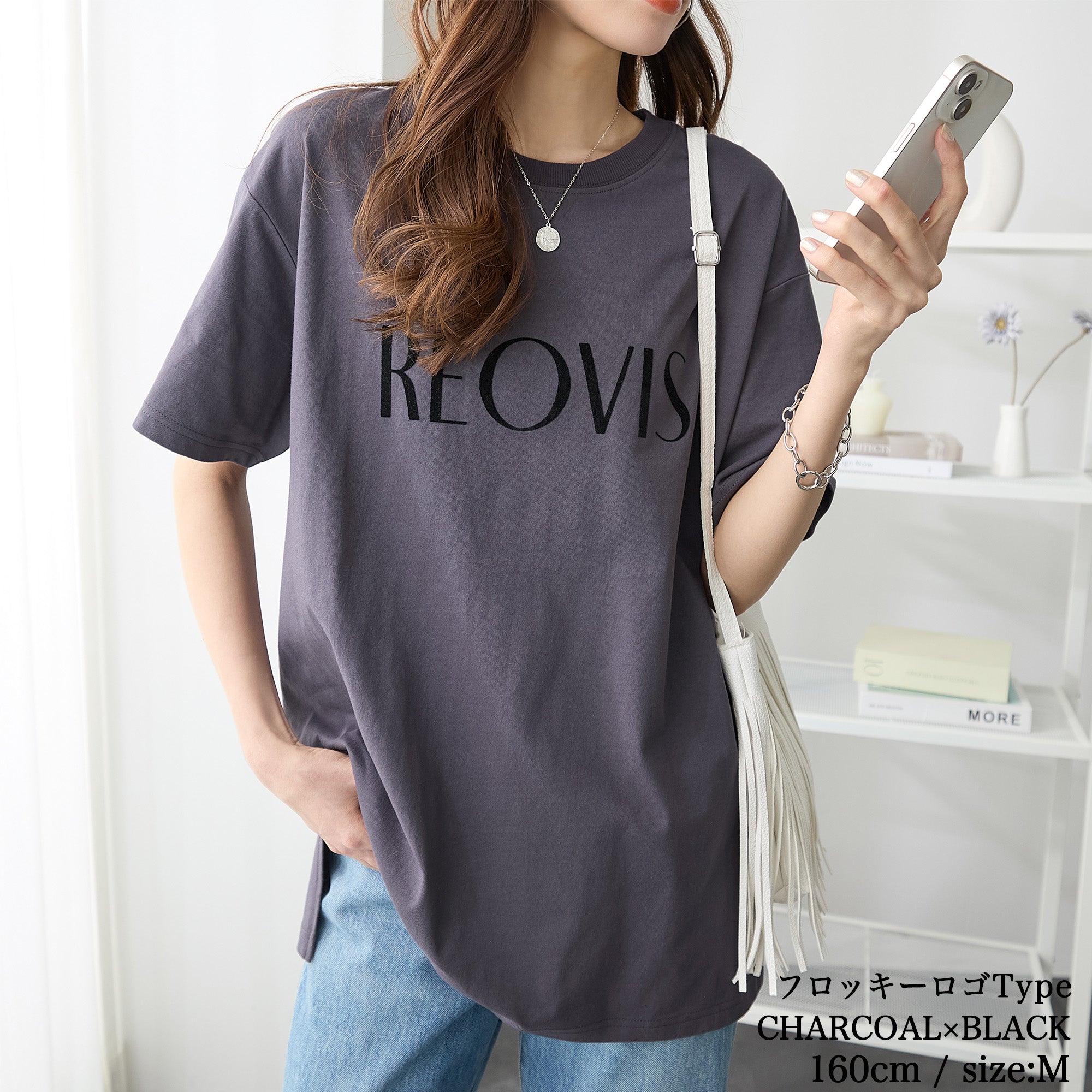 箔プリントTシャツ｜トップス レディース トレンド カットソー
