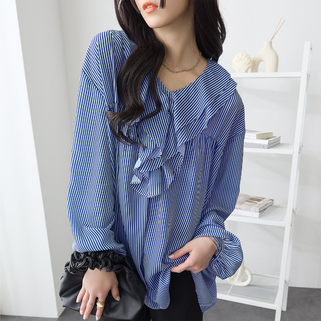 <span>【クーポンで3999円！】</span>【シャツ/ブラウス】『”ゆる”っとフリル』 フリル衿ブラウス