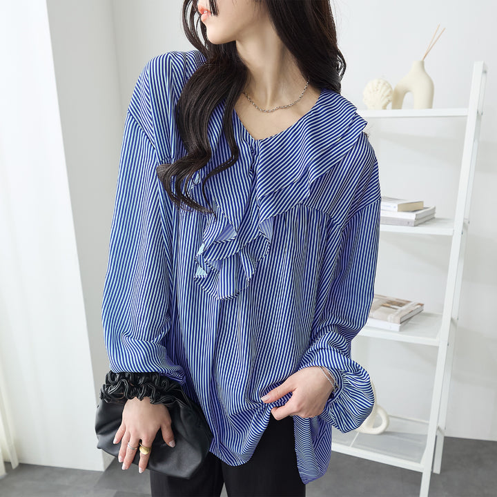 <span>【クーポンで3999円！】</span>【シャツ/ブラウス】『”ゆる”っとフリル』 フリル衿ブラウス